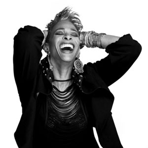 Uitzien naar bluesdiva Shakura S'Aida 