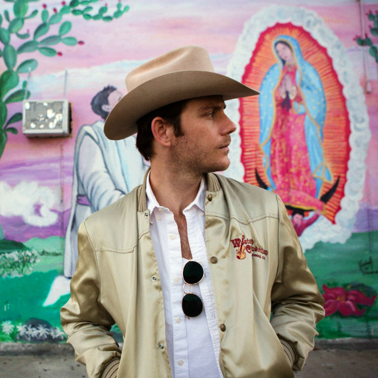 Country uit Californië: Sam Outlaw